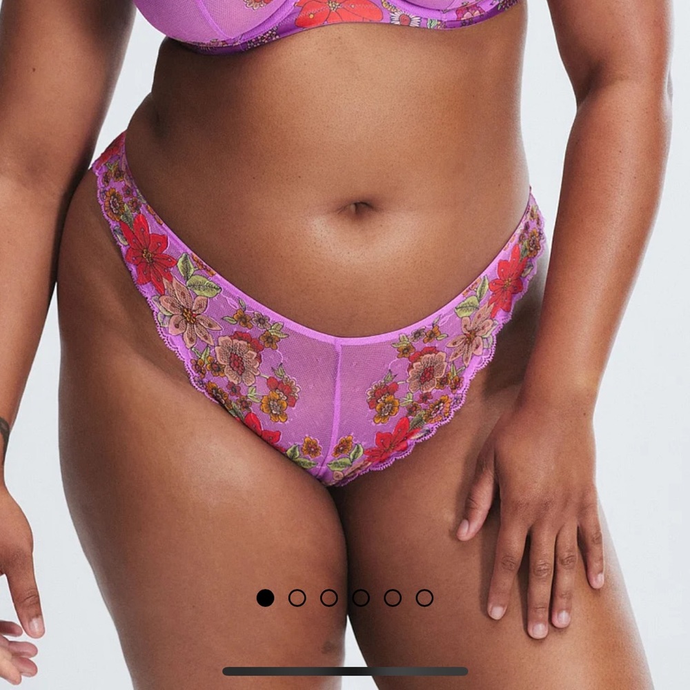 Savage X Fenty Mod Poppy Lace Brazilian Panty